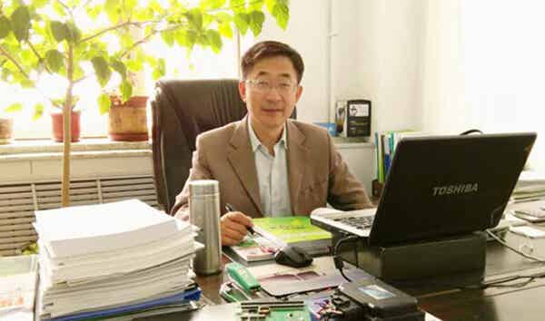 專訪新能源汽車電池成組管理應用技術專家、哈爾濱威星動力電源有限公司董事長方英民