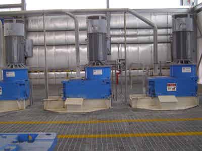 正遠(yuǎn)粉體工程-LHE濕法超細(xì)研磨機(jī)