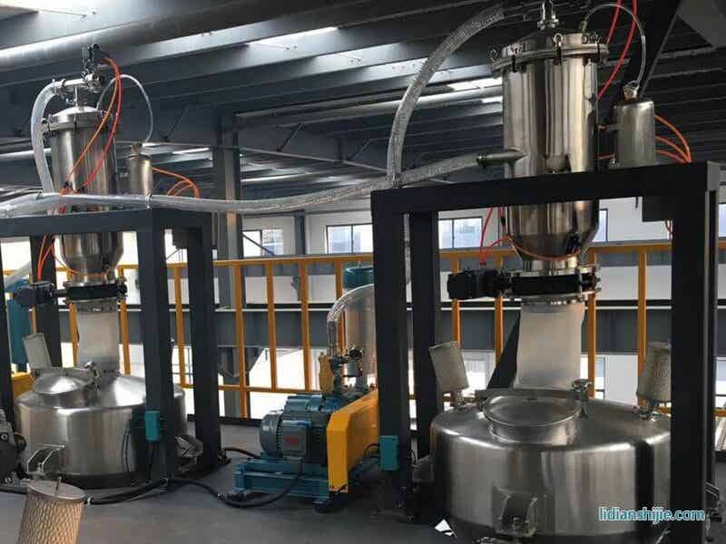 千鳥機(jī)械鋰電設(shè)備真空上料機(jī)