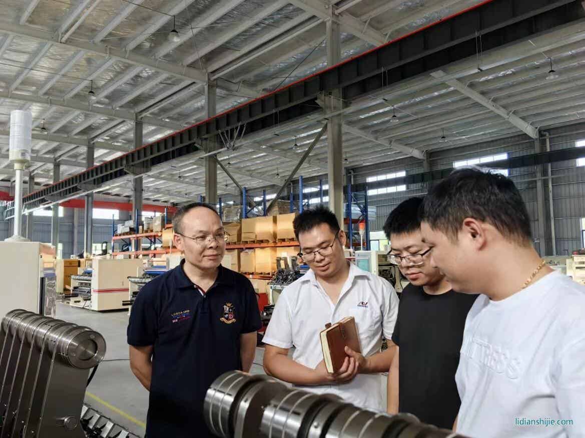 江蘇厚生新能源科技股份公司來江蘇海偉科考察