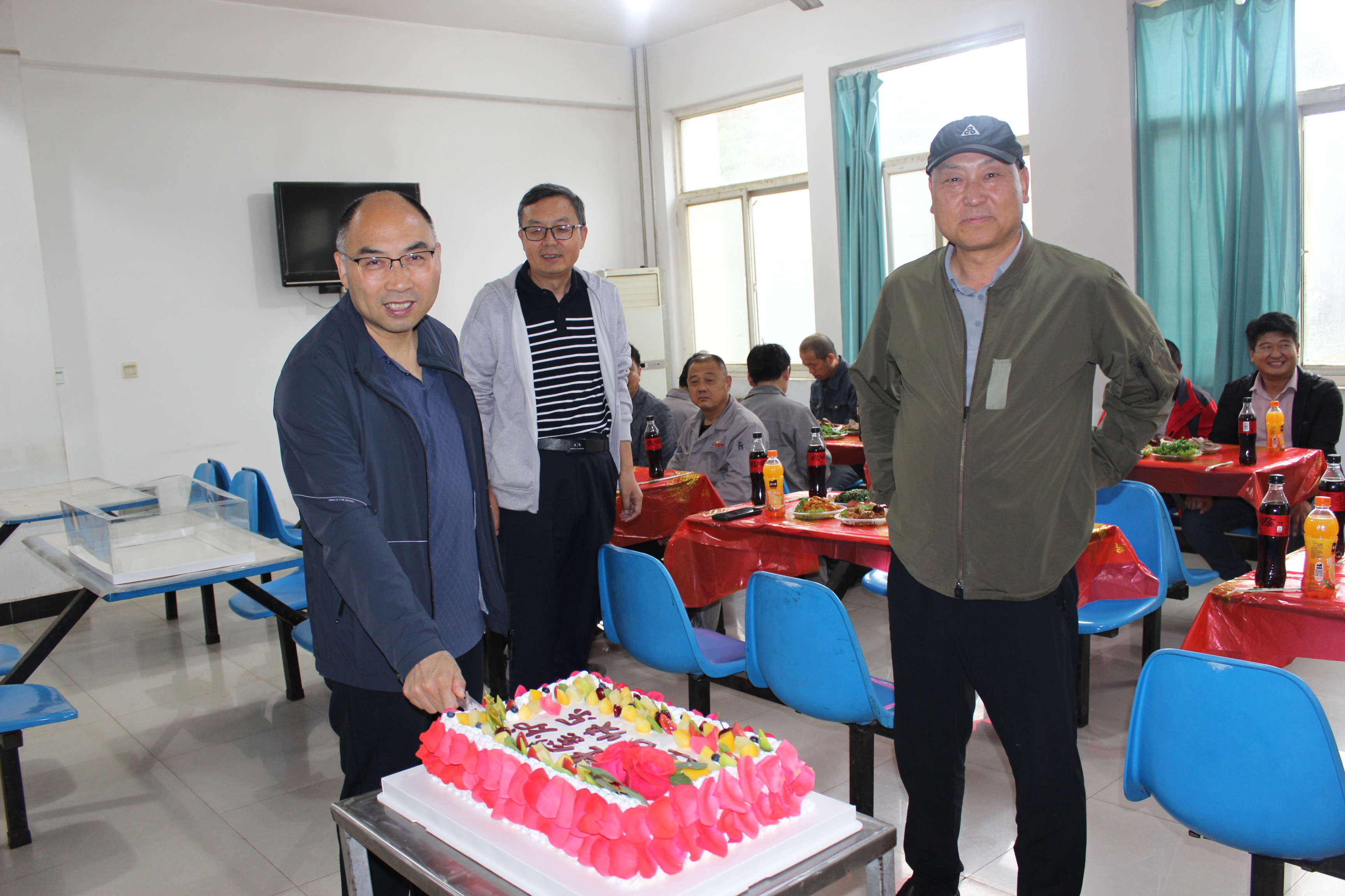 咸陽華光窯爐設備有限公司21周年慶典