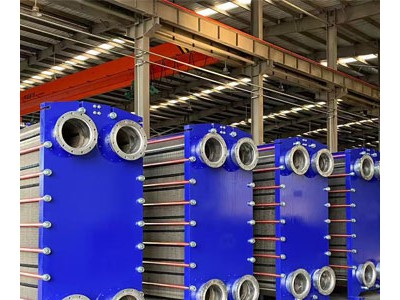 鋰電行業精準控溫板式換熱器板式冷卻器圖1